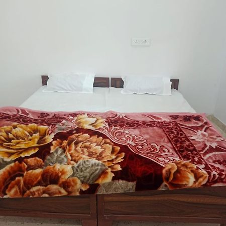 Hotel Shree Krishna Garden Jhusi Exterior foto